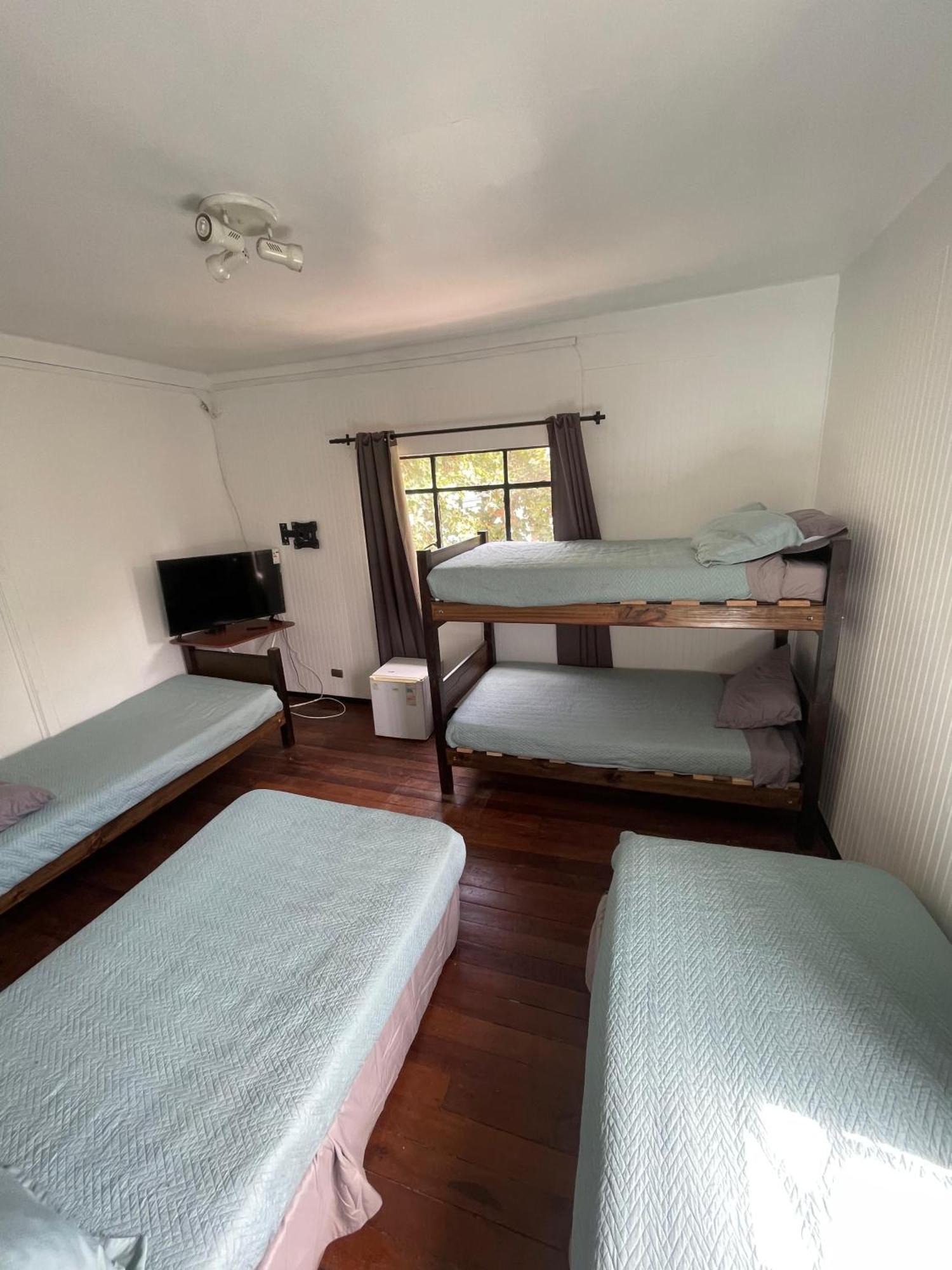 Hostal Valle Norte วิญาเดลมาร์ ภายนอก รูปภาพ