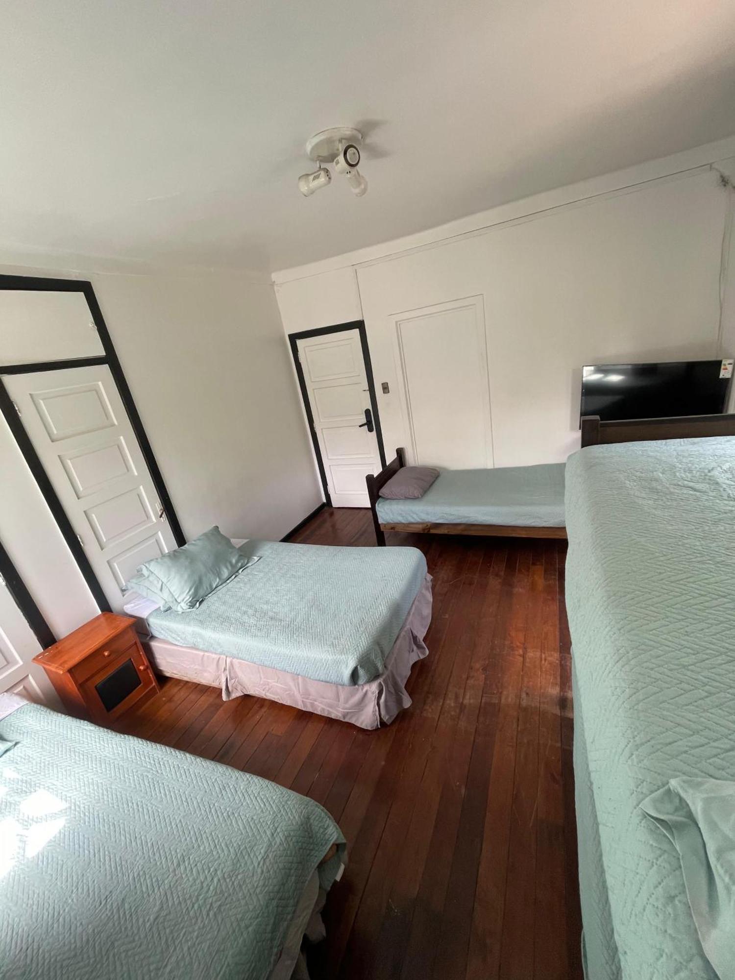 Hostal Valle Norte วิญาเดลมาร์ ภายนอก รูปภาพ